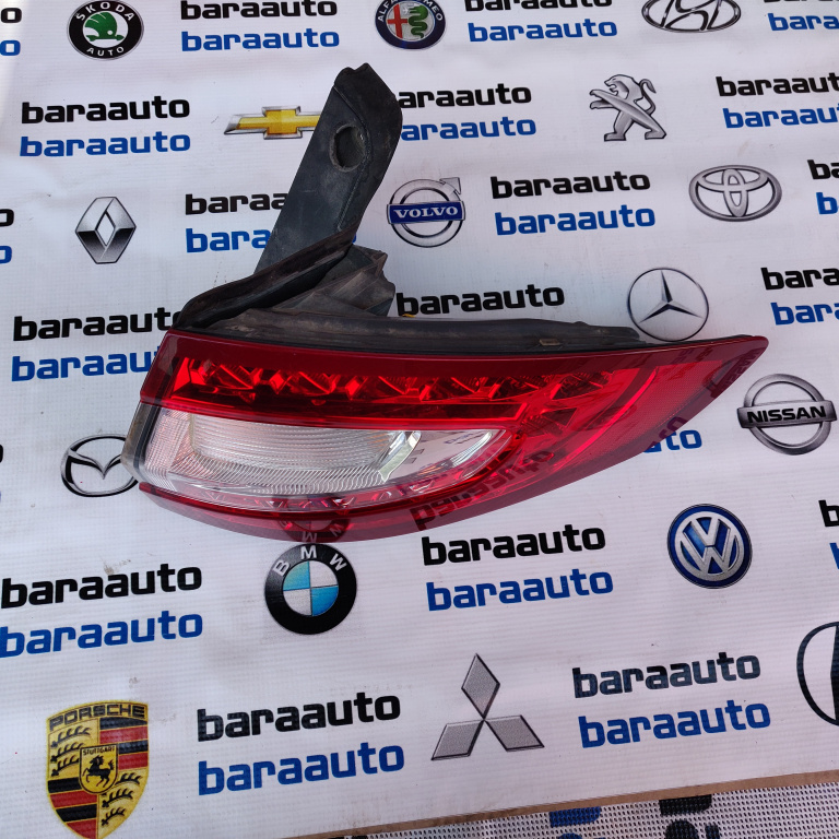 LAMPA DREAPTA SPATE FORD MONDEO MK5 DS73-13404-CH