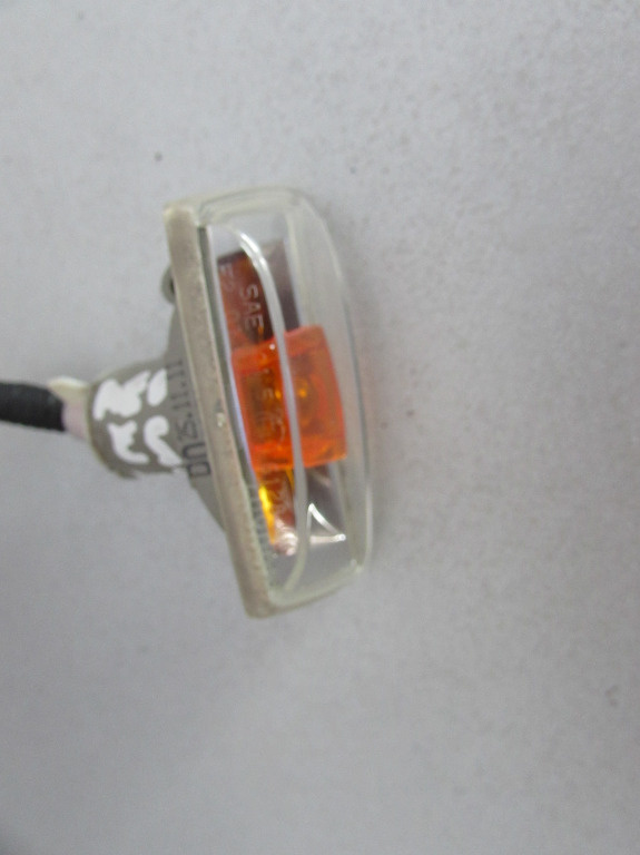 Lampa lucas semnalizare dreapta fata Chevrolet Aveo T300 hatchback 2012 2013 2014 2015
