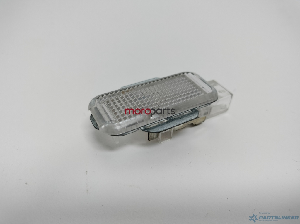 Lampa lumina ambientala SKODA SUPERB (3U4) [ 2001 - 2008 ] 2.0 (AZM) 85KW|115HP VAG OEM 3B0947415