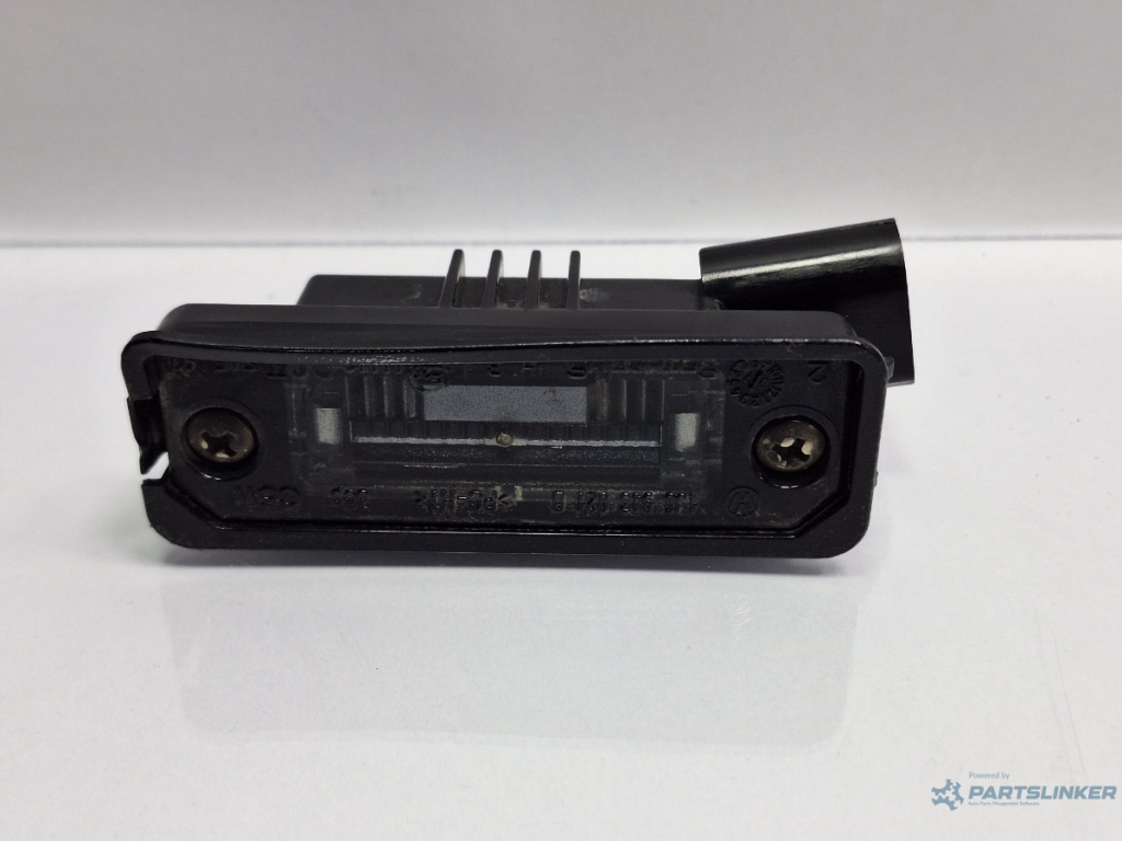 Lampa numar de inmatriculare VOLKSWAGEN PASSAT 3C2
