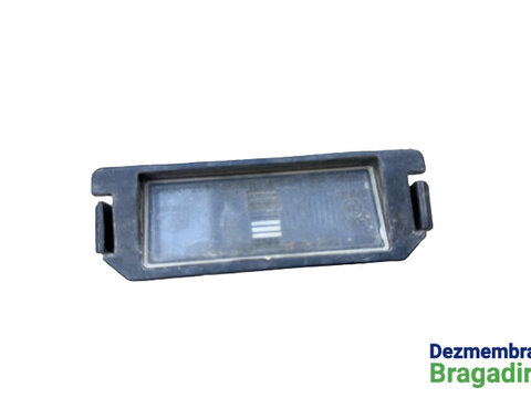 Lampa numar dreapta Hyundai i30 FD [2007 - 2010] Hatchback 1.6 CRDi MT (116 hp) Cod motor D4FB