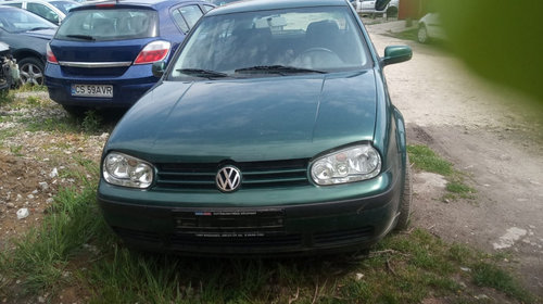 Lampa numar dreapta Volkswagen Golf 4 [1