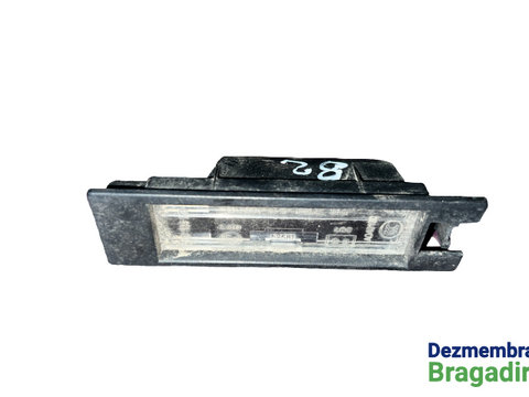 Lampa numar stanga Opel Zafira B [2005 - 2010] Minivan 5-usi 1.9 CDTI MT (120 hp) (A05) ENERGY