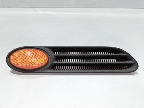 Lampa semnalizare aripa dreapta Mini Cooper R50 2000 – 2006