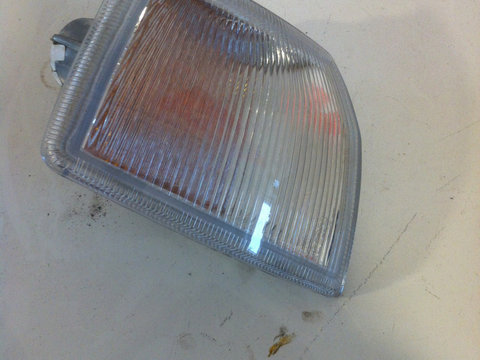 Lampa semnalizare dreapta fata opel vectra a 1988 - 1995