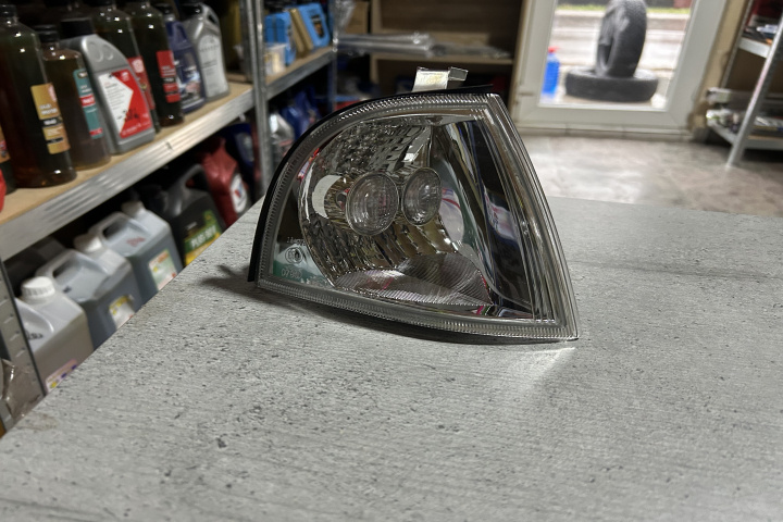 Lampa semnalizare fata dreapta 18-0207-01-2 Skoda Octavia [facelift] [2000 - 2010]