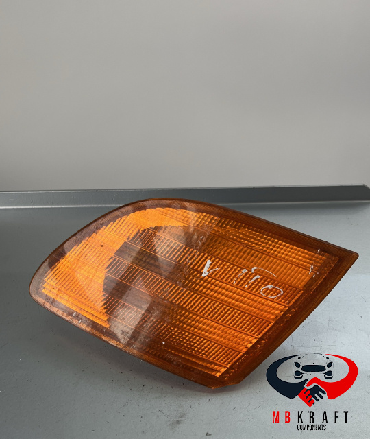 Lampa semnalizare fata stanga A6388200021 A 638 820 00 21 Mercedes-Benz Vito W638 [1996 - 2003] Minivan