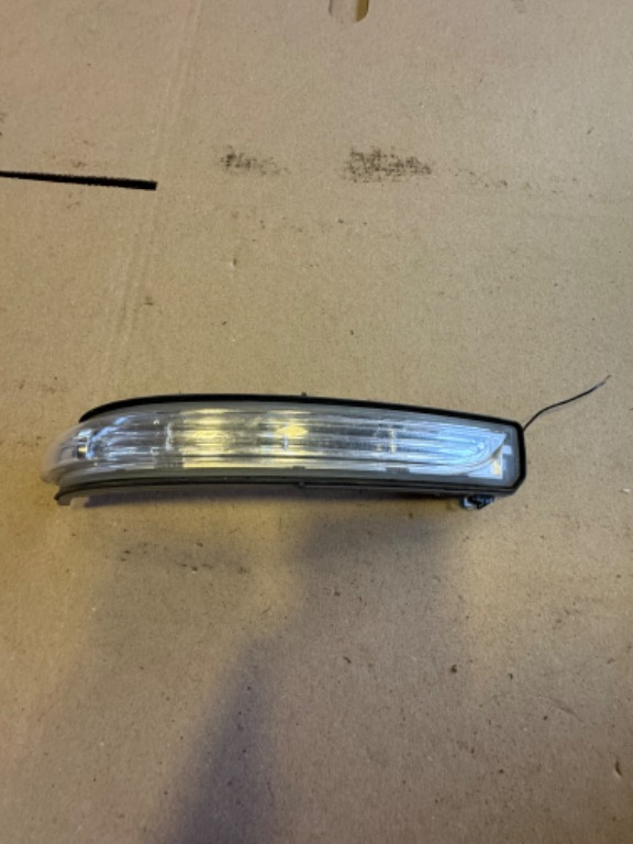 Lampa semnalizare oglinda dreapta MERCEDES A (W169