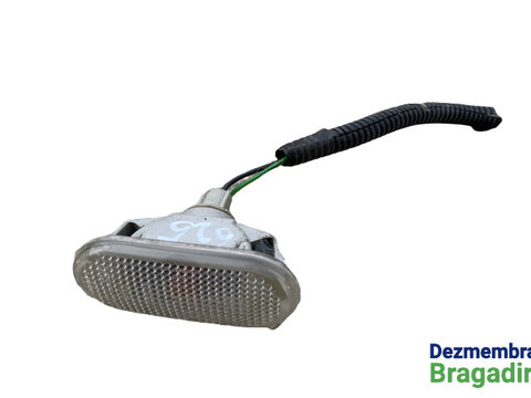 Lampa semnalizare pe aripa fata dreapta Nissan Qashqai J10 [2007 - 2010] Crossover 5-usi