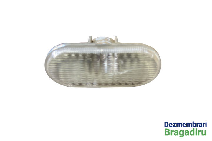 Lampa semnalizare pe aripa fata stanga Renault Clio 2 [1998 - 2005] Symbol Sedan 1.5 dCi MT (65 hp)