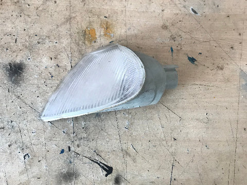 Lampa semnalizare stanga renault laguna