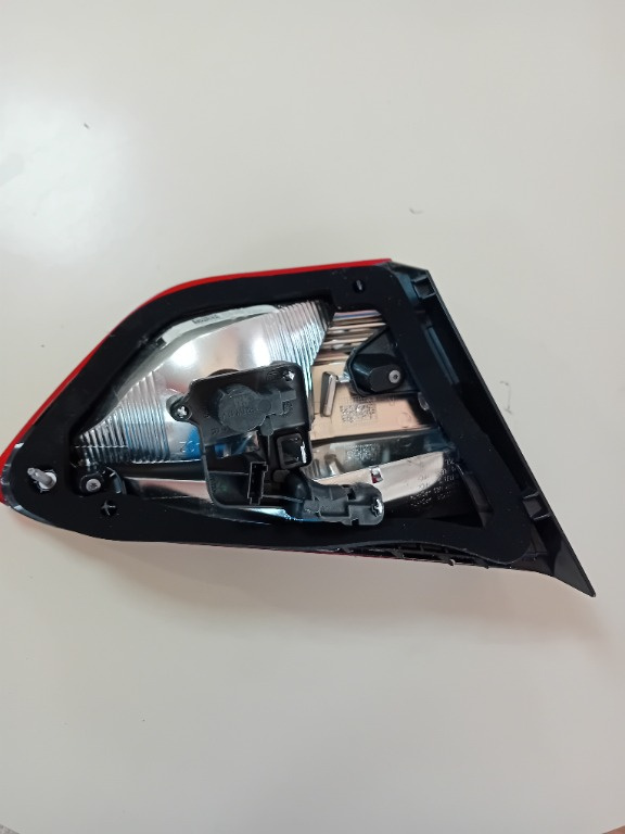 LAMPA SPATE DREAPTA PE Haion CU LED OPEL