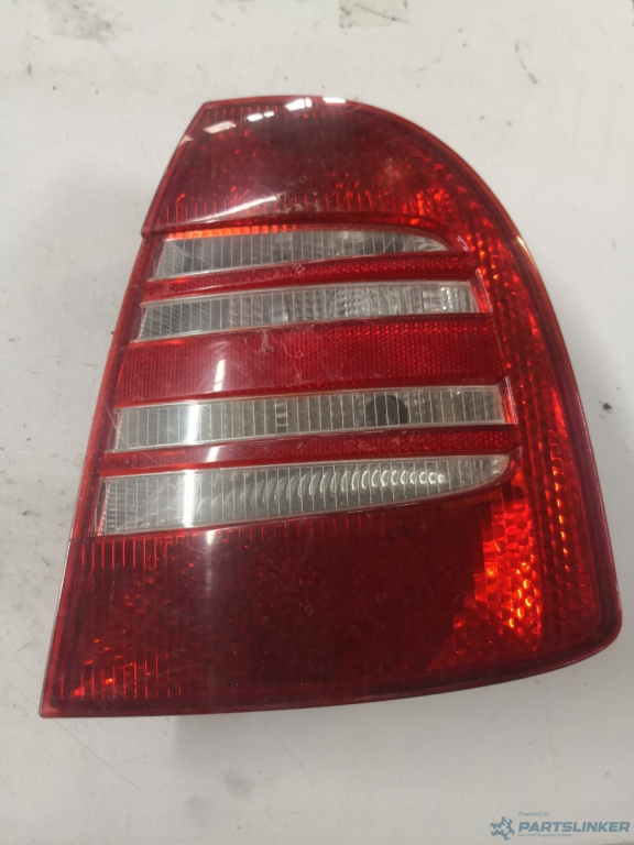 Lampa spate / stop stanga spate SKODA SUPERB (3U4)