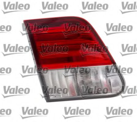 Lampa spate TOYOTA AVENSIS combi (ZRT27, ADT27) (2