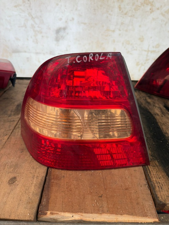 Lampa spate toyota corolla stanga