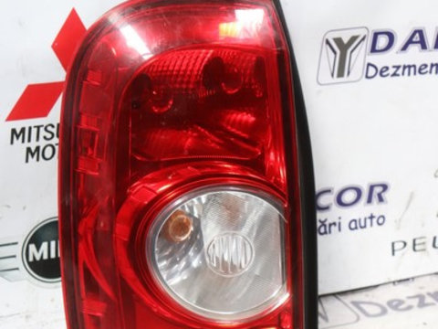 LAMPA STANGA SPATE DACIA DUSTER AN 2013 265553627R