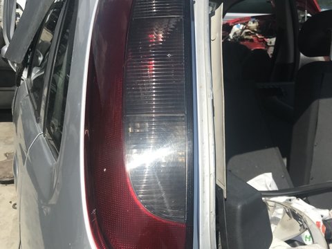 Lampa stanga spate Opel Corsa C 2005