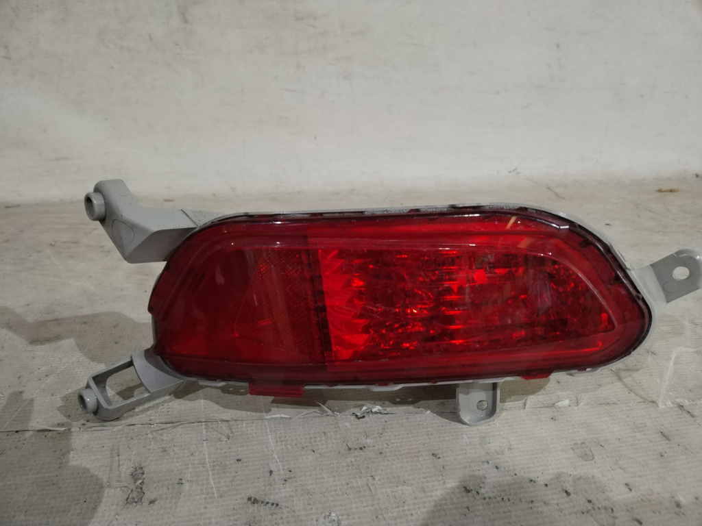 Lampa stop ceata - stanga, Mazda CX-3, 2016, 2017, 2018, 2019, cod origine OE DB3E-5136Y.