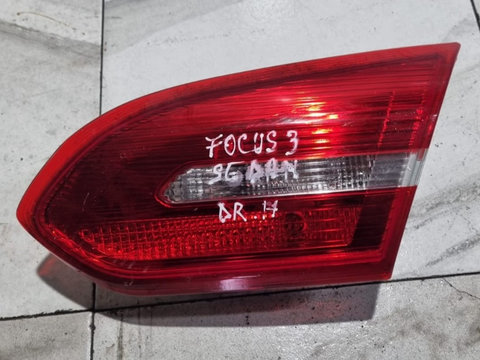 Lampa stop dreapta de pe portbagaj Ford Focus 3 Sedan