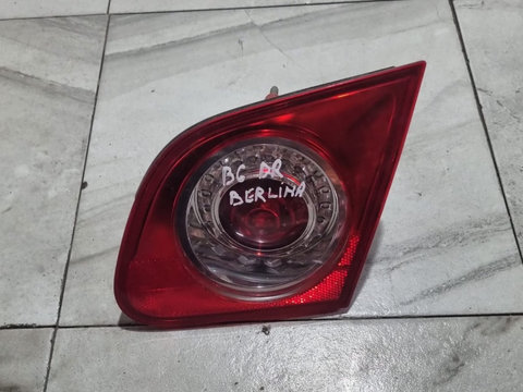 Lampa stop dreapta haion portbagaj VW Passat B6 Berlina