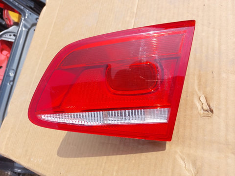 Lampa stop dreapta haion VW PASSAT B7 berlină cod 3ae945094k