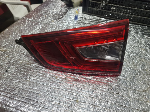 Lampa stop dreapta Nissan Qashqai 2 an 2017 cod 26550 4EA5D