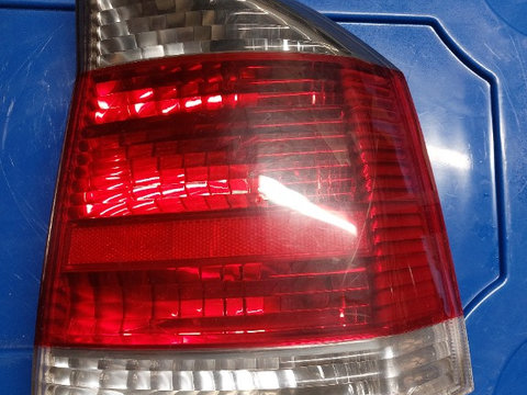 Lampa stop dreapta Opel Vectra C 13157647