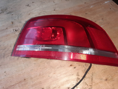 Lampa stop dreapta pe aripa 3AF945096E Volkswagen VW Passat B7 [2010 - 2015] Variant wagon 5-usi 2.0 TDI (140 hp) CFFB albastru LH5X- cutie NFU