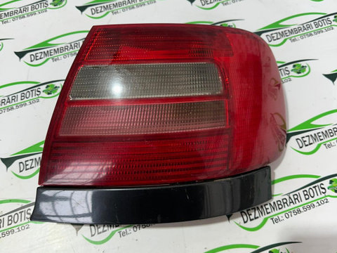 Lampa stop dreapta pe aripa Audi A4 B5 [1994 - 1999] Sedan 1.8 MT (125 hp)