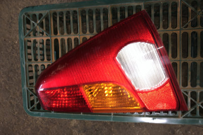 Lampa stop dreapta pe aripa Dacia Logan [2004 - 20