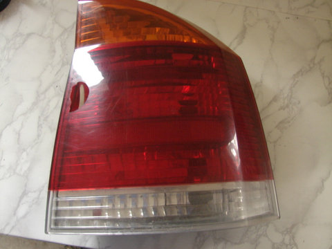 Lampa stop dreapta sparta Opel Vectra C [2002 - 2005] Liftback 5-usi 2.0 DTI MT (101 hp)