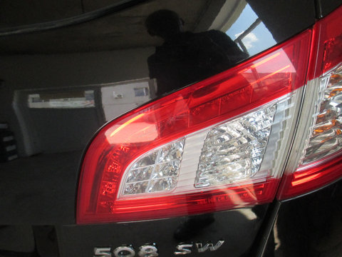 Lampa stop dreapta spate haion (mica fisura) Peugeot 508 break 2010 2011 2012 2013 2014...