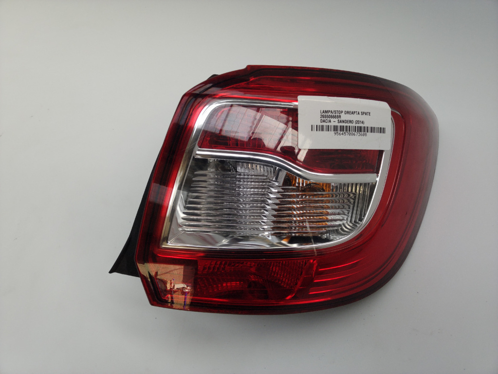 Lampa stop dreapta spate pe aripa Dacia Sandero 2 