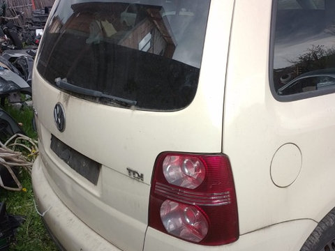 Lampa stop dreapta spate Volkswagen Touran Facelift (1T1, 1T2) 1.9 TDI BLS