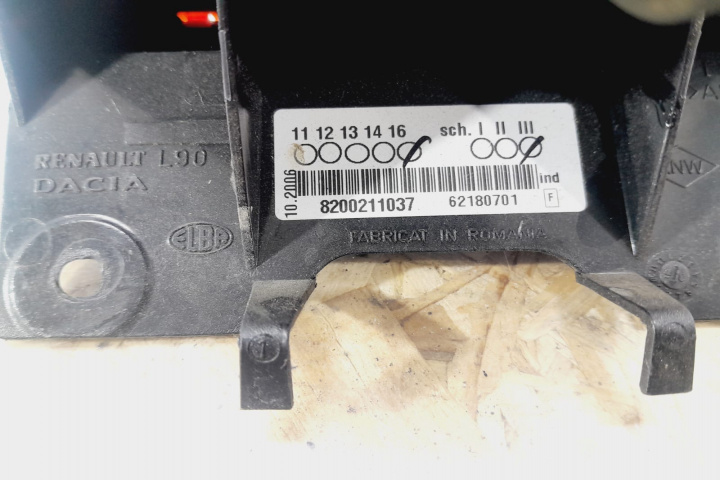 Lampa stop luneta 8200211037 Dacia Logan