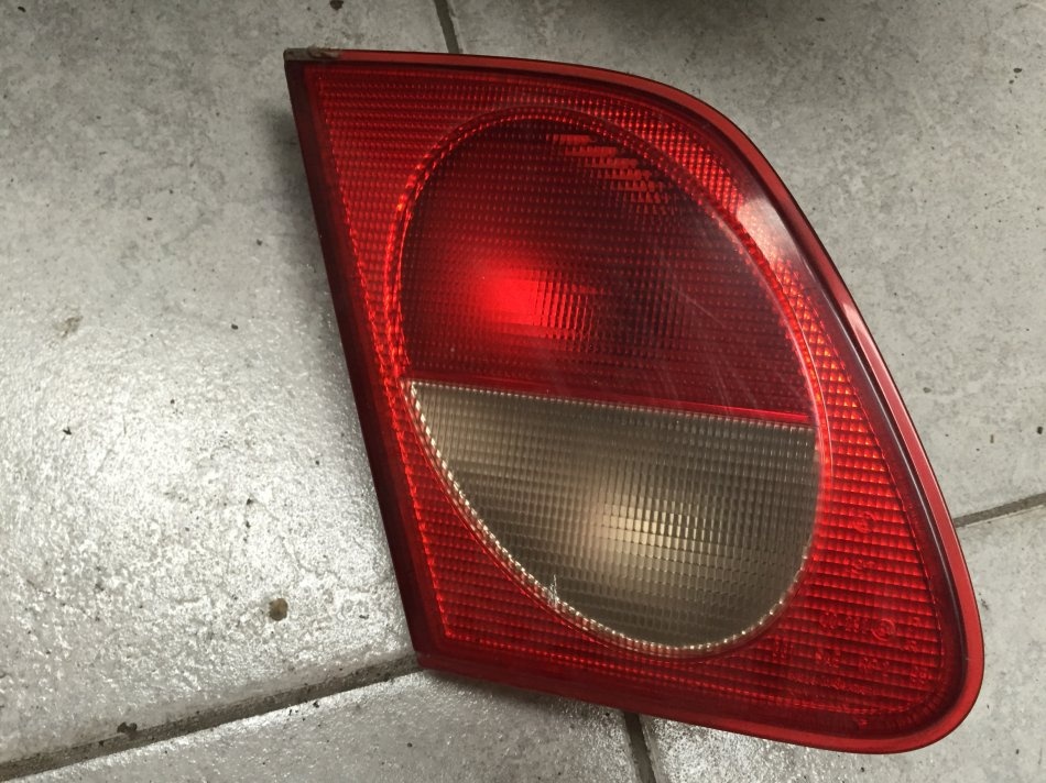 Lampa Stop Portbagaj Stanga Spate Mercedes E200 E-Class W210 1995-2002