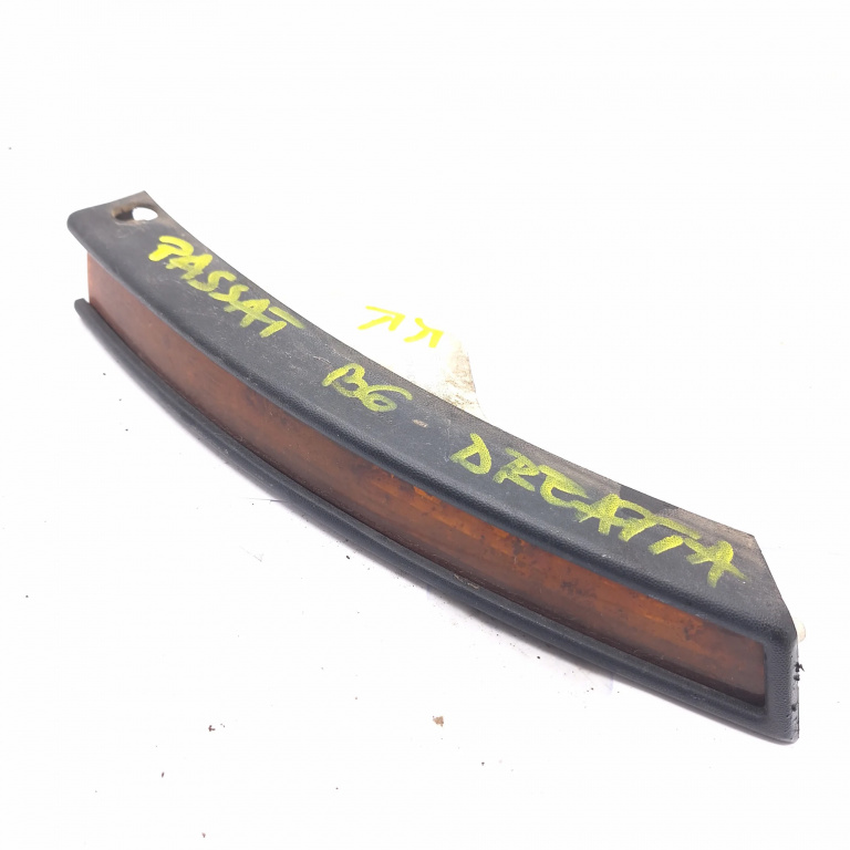 Lampa Stop Spate / Tripla Bara Spate,dreapta VW PASSAT B6 2005 - 2010 3C0953042C, 3C0807718