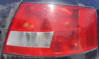 Lampa Stop Spate / Tripla Caroserie,dreapta Audi A