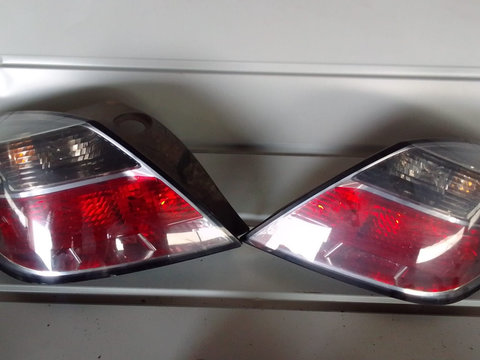 Lampa Stop Spate / Tripla Caroserie,dreapta,stanga Opel ASTRA H 2004 - 2012