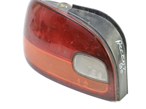 Lampa Stop Spate / Tripla Caroserie,stanga Hyundai ACCENT 2 (LC) 1999 - 2005 92401220, 92401-220, A950530, 010077, 024001