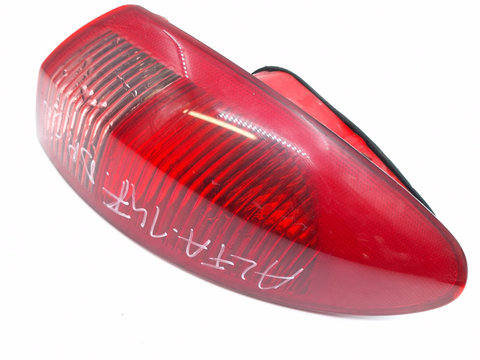 Lampa Stop Spate / Tripla Dreapta Alfa Romeo 147 (937) 2000 - 2010 03323010, 03.323.01.0, 46556347