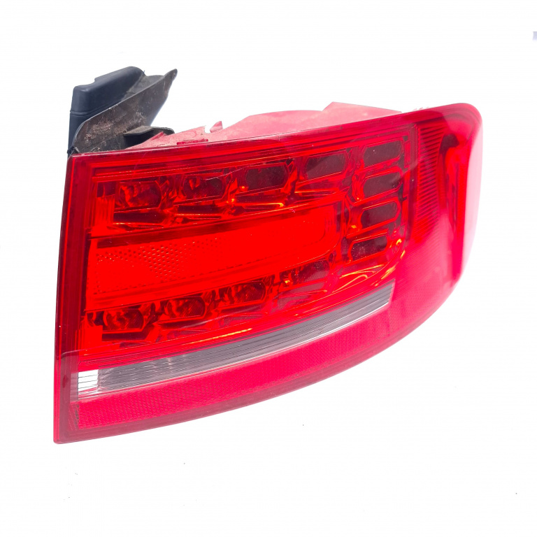 Lampa Stop Spate / Tripla Dreapta,caroserie Audi A4 B8 (8K) 2007 - 2015 8K5945096K, A046341, THK223, 1126902