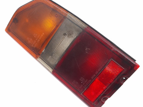 Lampa Stop Spate / Tripla Dreapta,caroserie Suzuki GRAND VITARA 1 1998 - 2005 22032224, 220 32224