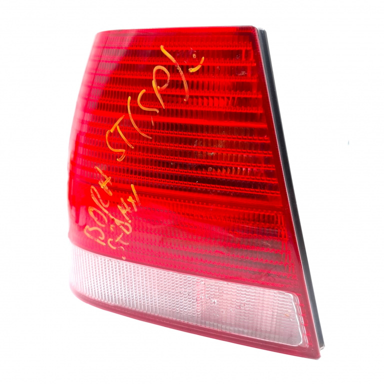 Lampa Stop Spate / Tripla Dreapta,caroserie VW BORA (1J) 1998 - 2005 1J5945257, 963685, 963673, 963690, THK139, THK140