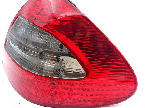 Lampa Stop Spate / Tripla Dreapta Mercedes-Benz E-CLASS (W211) 2002 - 2009 A2118202664, 2118202664