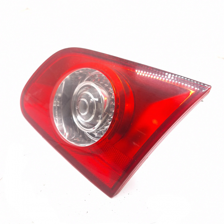 Lampa Stop Spate / Tripla Haion,dreapta VW PASSAT B6 2005 - 2010 Motorina 27448002, 3C99450945, 1K6945259