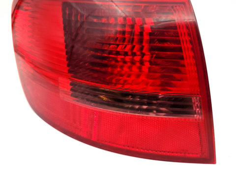 Lampa Stop Spate / Tripla Stanga Audi A6 (4F, C6) 2004 - 2011 89034302, 89033806, 89037046