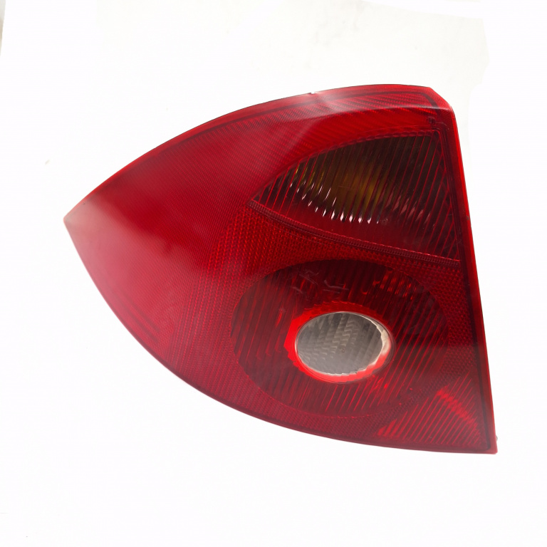Lampa Stop Spate / Tripla Stanga,caroserie Ford MONDEO Mk 3 2000 - 2007 3S7113405A, 3S71-13405-A, 0371D