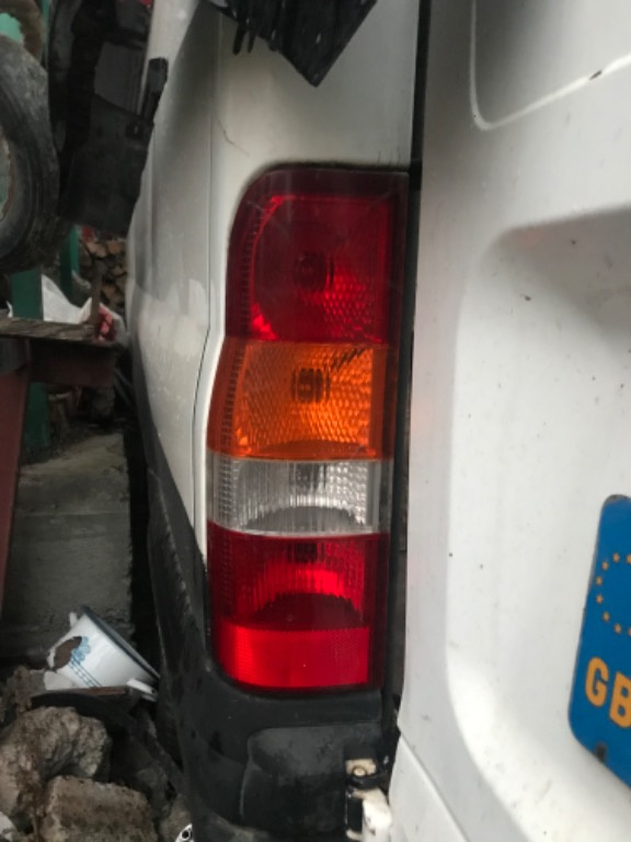 Lampa stop stânga transit