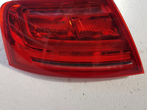 LAMPA STOP STANGA Audi S8 BERLINA 2012 4H0945095